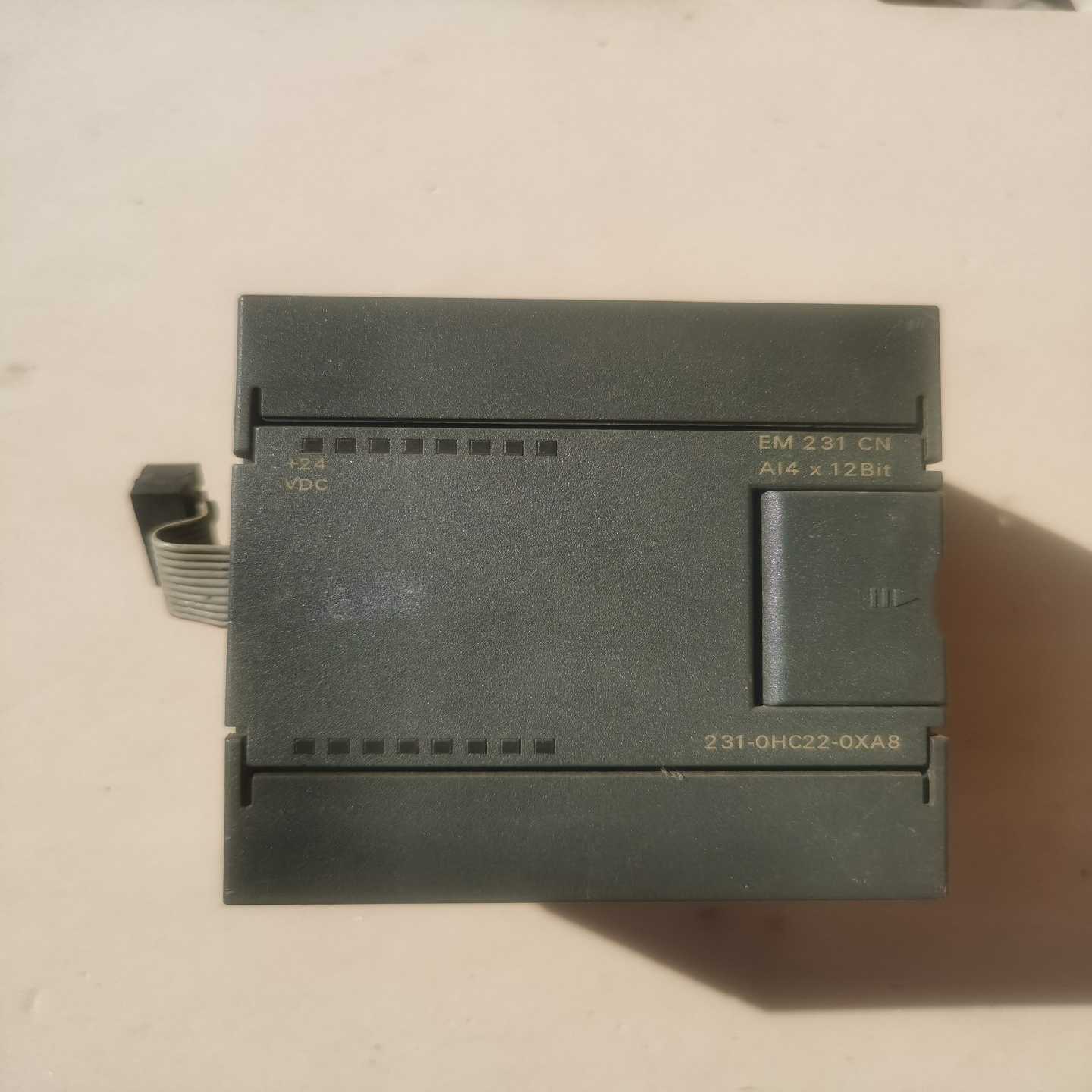 6ES7231-0HC22-0XA8，一个，成色如图询价