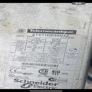 施耐德ATV71HD30N4Z30KW 议价商品 40P变频器拆机