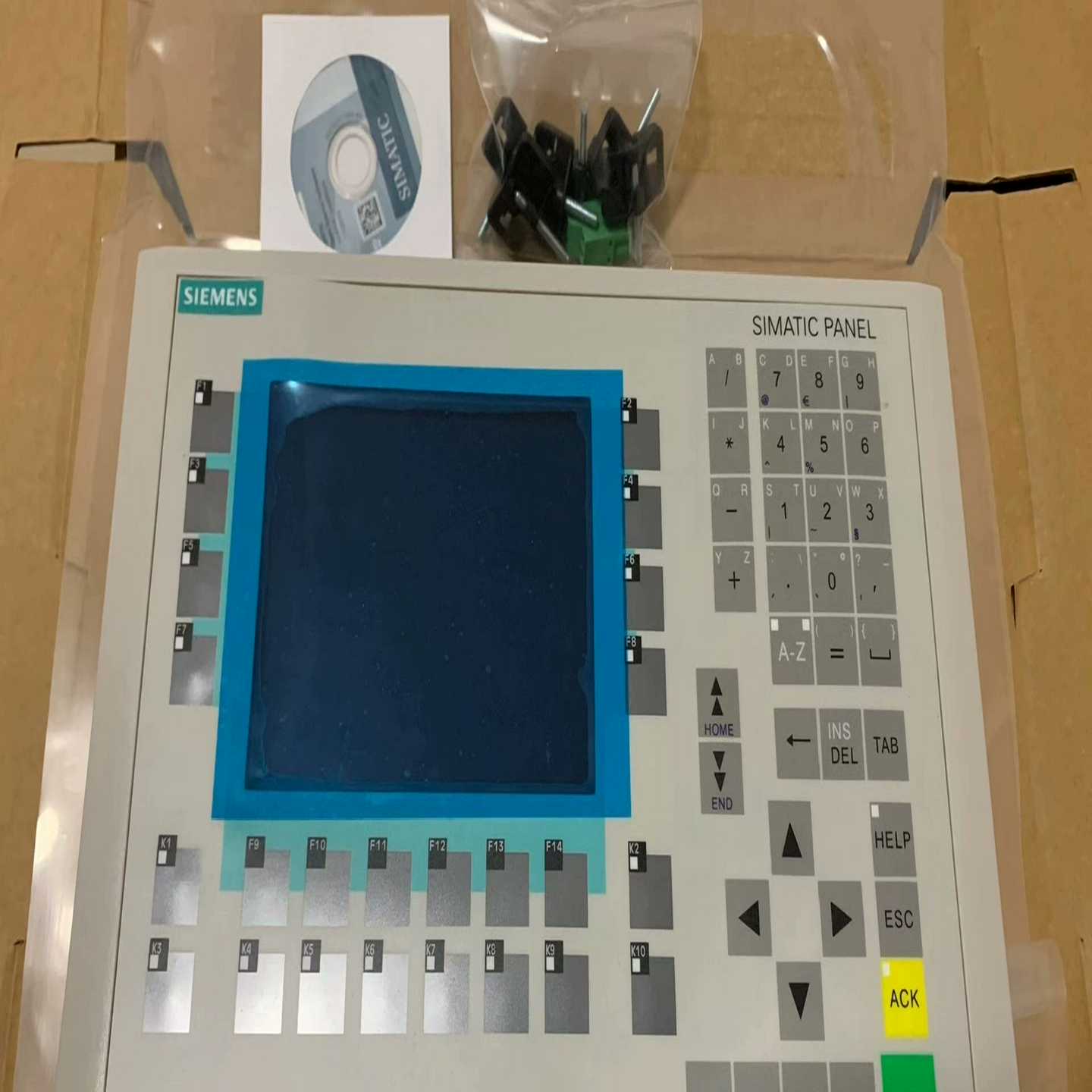 6AV6545-0CA10-0AX0，西门子触摸屏，外观完--议价商品