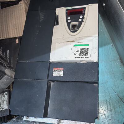 议价Atv71hd15n4z Dismling Machine Is In Avera Condition  Has