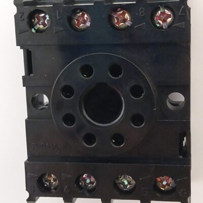 议价PF083A-E延时继电器插座8PFA/P2CF八脚安装底座CZS08C/P3G-08