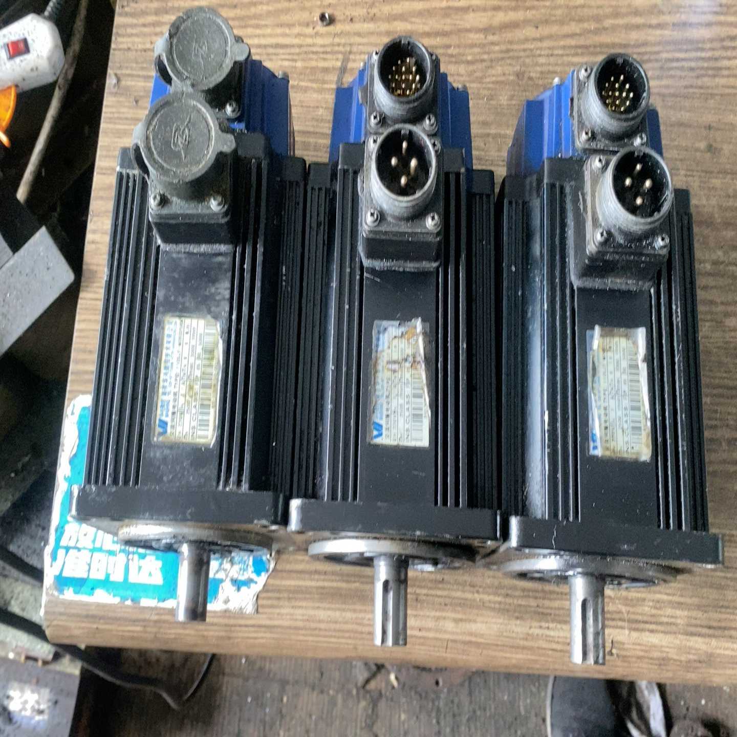 华兴110SJT-M6025B有数台,6牛米5000线伺--议价商品