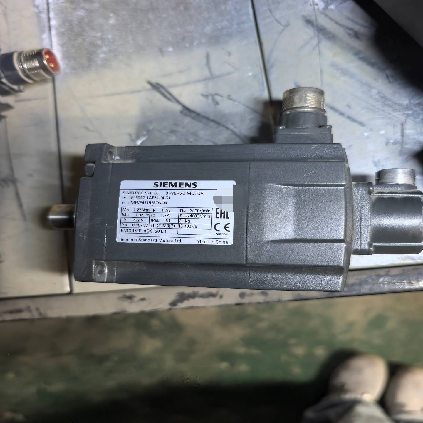 1FL6042-1AF61-0LG1实物图实拍议价原装正品包-询价客服