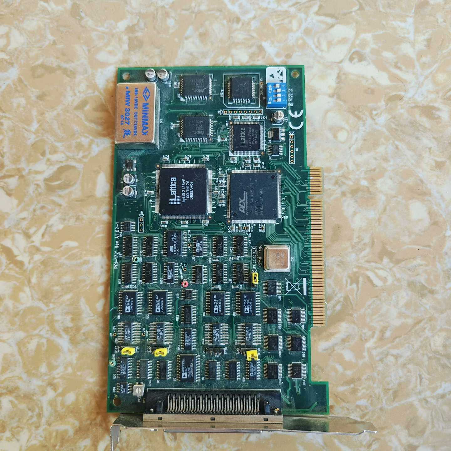 询价成色不错的研华采集卡PCI-1721REV.A102-1