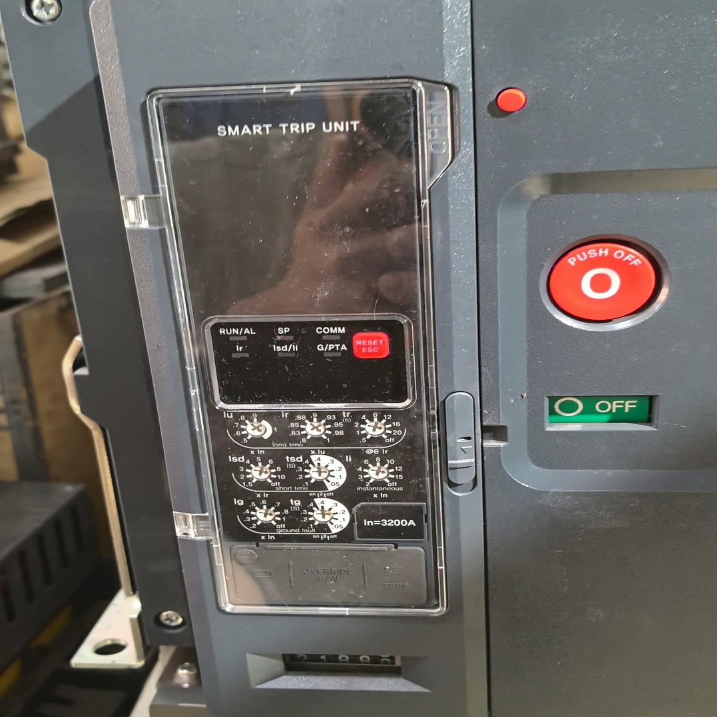 询价LS万能式断路器AV-32E3-32H