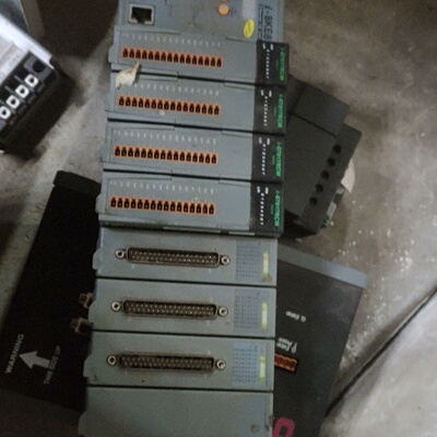 寻I泓格plc拆机I87017RCW两个I8040三个