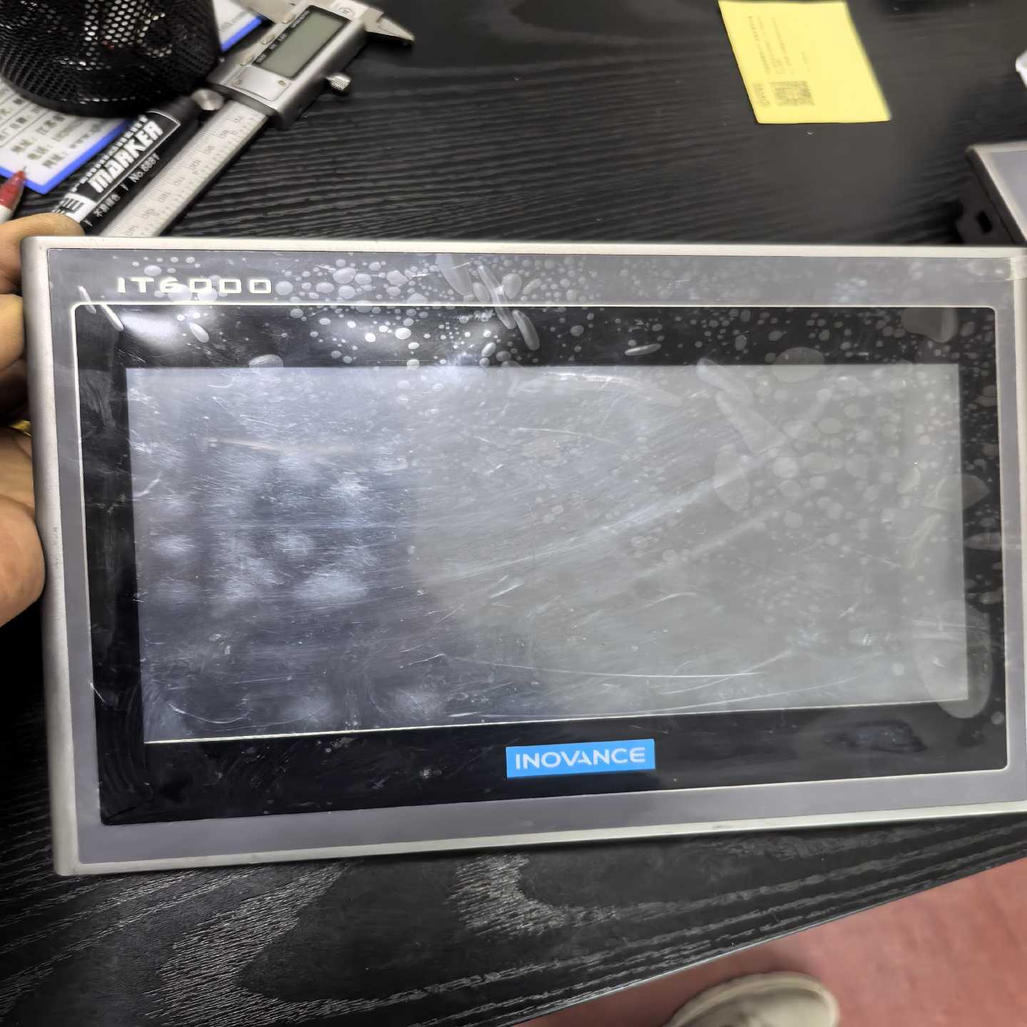IT6100E，汇川触摸屏，，外壳有几处缺陷询价