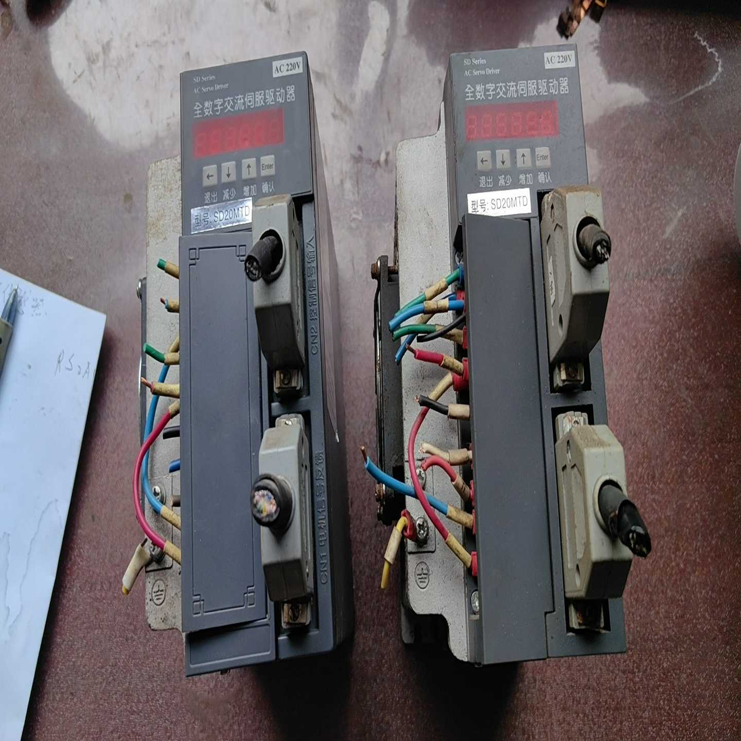 全数字交流伺服驱动器SD20MTD二台，实物拍摄，状态如图，-询价