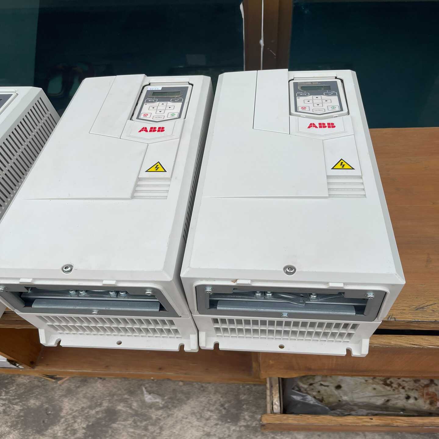 变频器15KW22KWACS530-01-033A-4询价