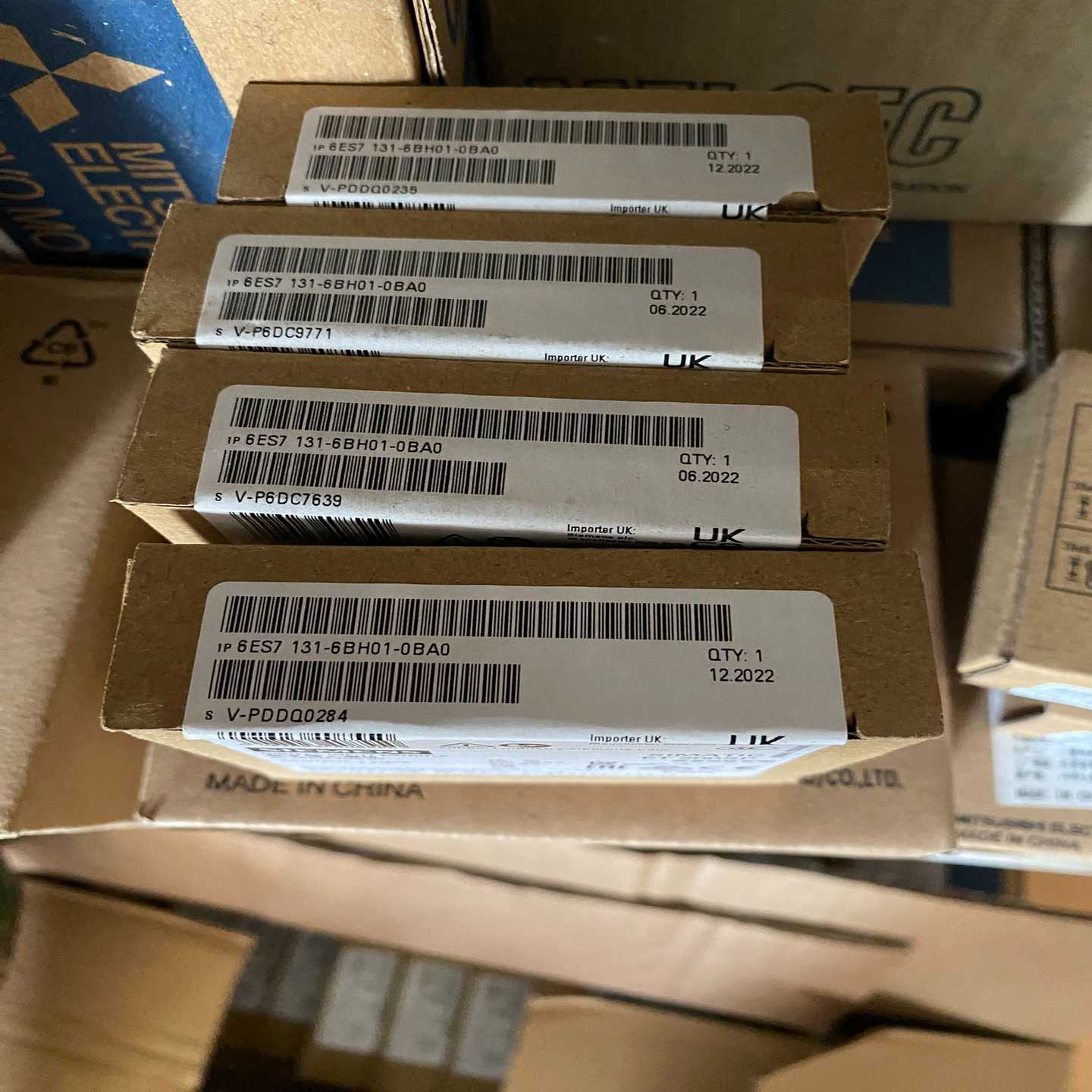 西门子可编程模块，型号6ES7131-6BH01-0BA0原--议价商品