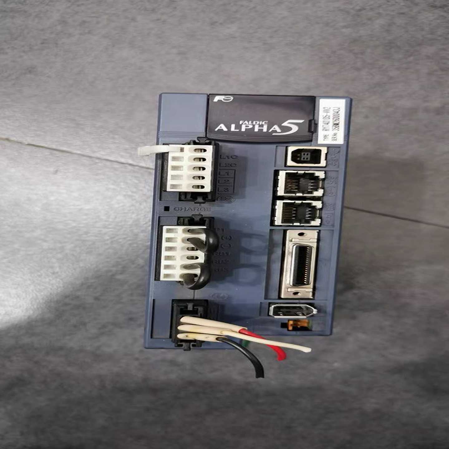 RYT401D5-VV2FUJI伺服驱动器成色新