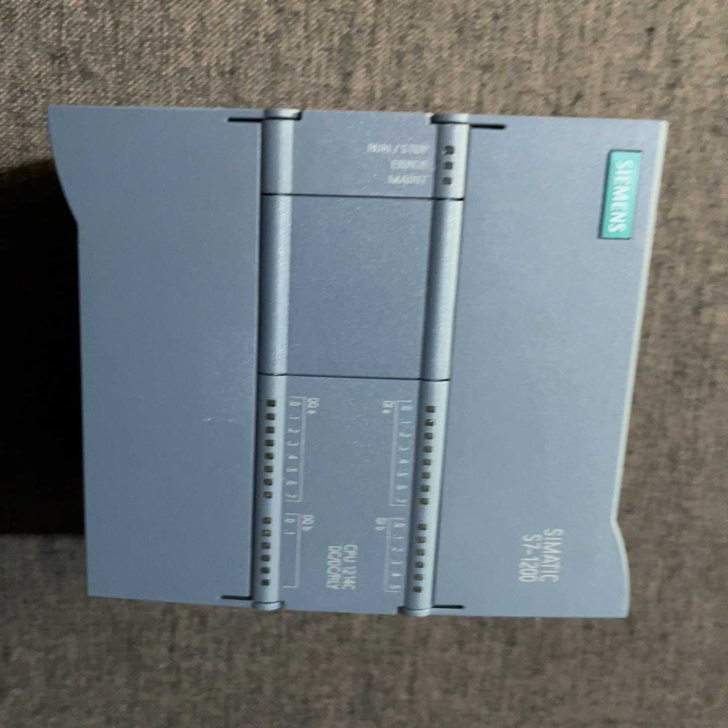 询价西门子CPU1214CDC/DC/RLY6ES721