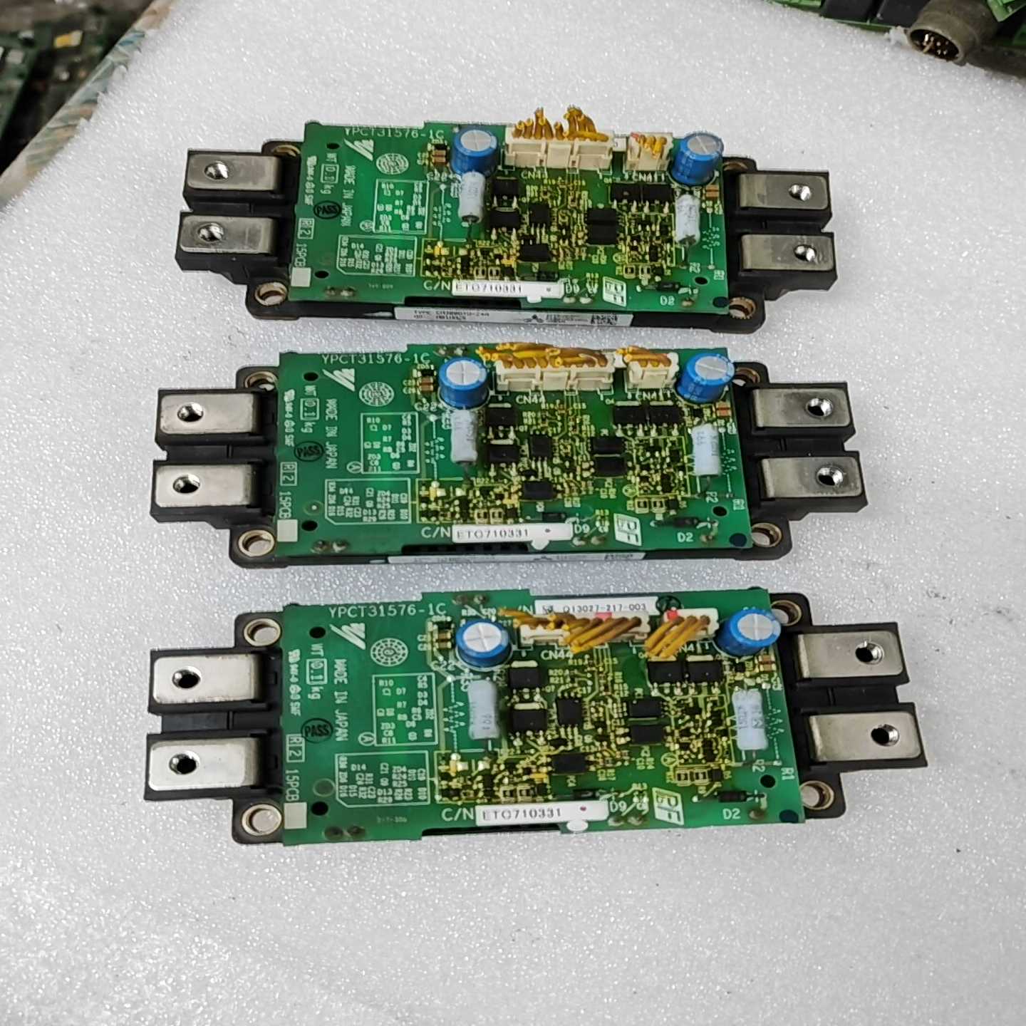 咨询-安川H1000,55KW模块CM300DXD-24A带板