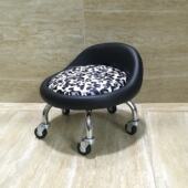 带轮小凳子可携带式 圆凳软面皮革矮凳儿童学步凳美缝滑轮