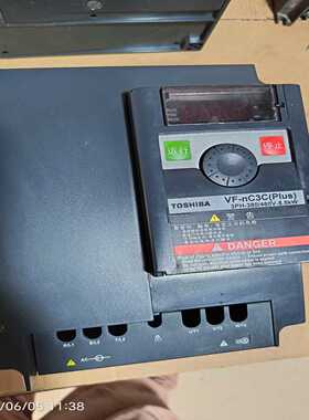 东芝VFNC3C-4055P变频器，5.5kW三相。实物图，--议价商品