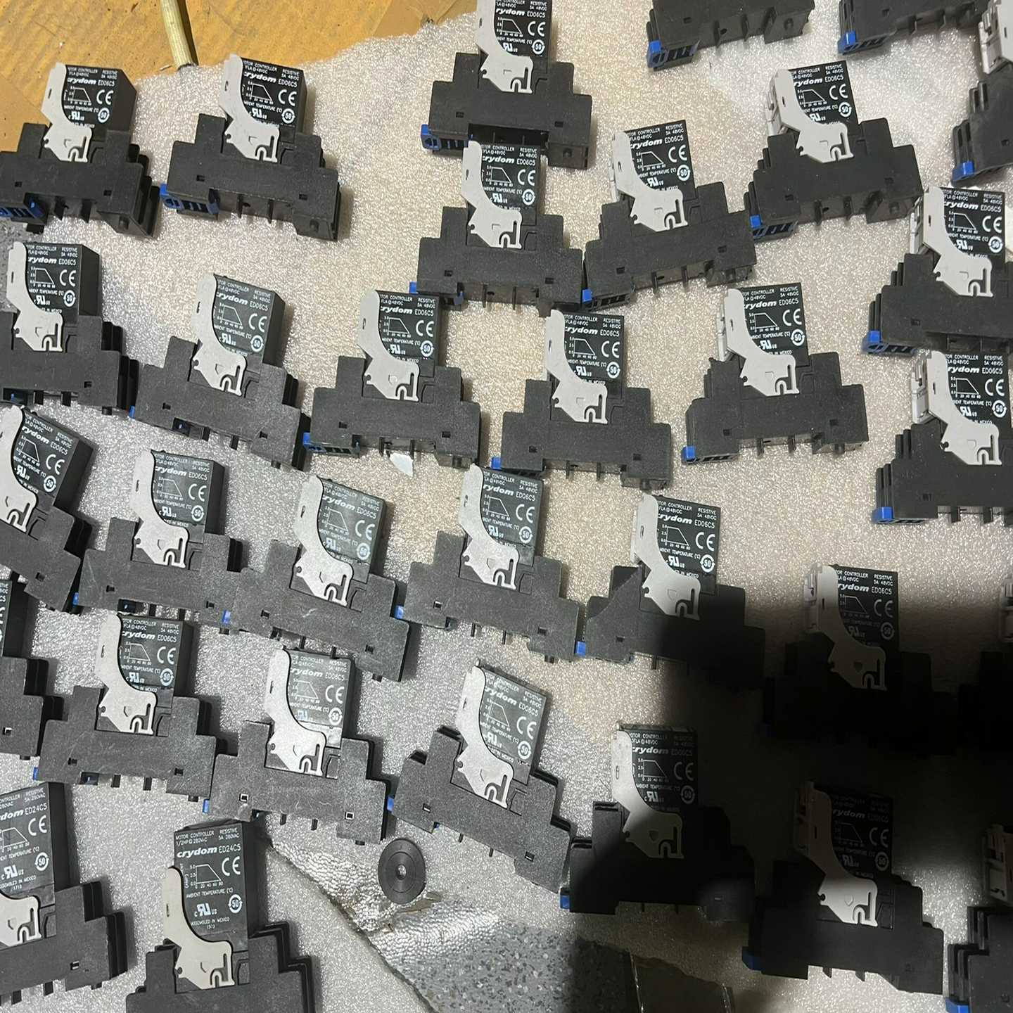 议价crom继电器，成色全新适用