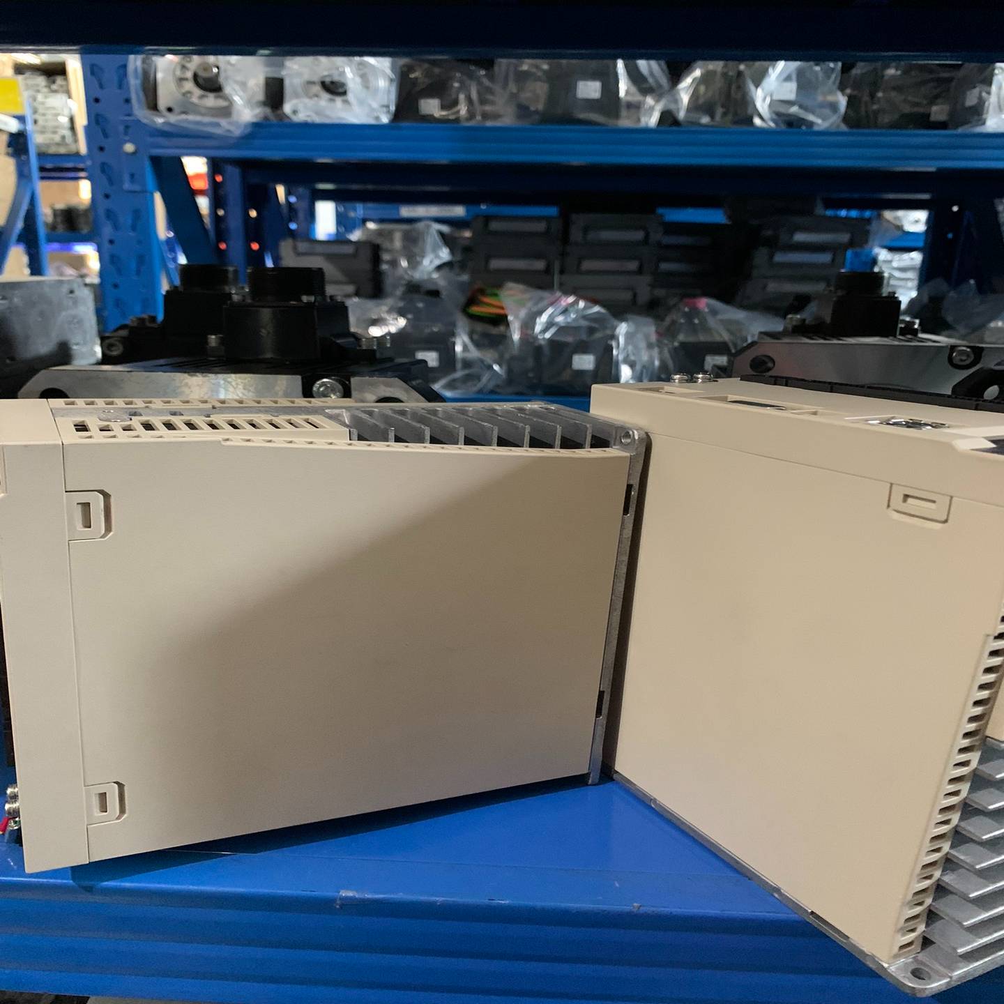 【请询价】SIH 101B 5VL6 5000 4P伺服电机编码器拆机