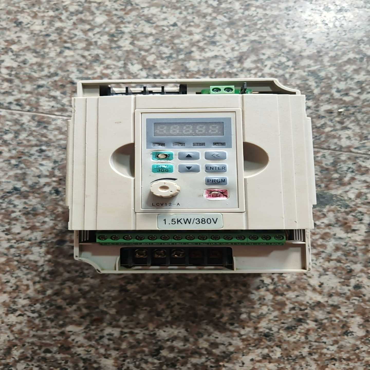 LC菱川变频器LCV12S-H-4T1.5G-A，1.5KW--议价商品