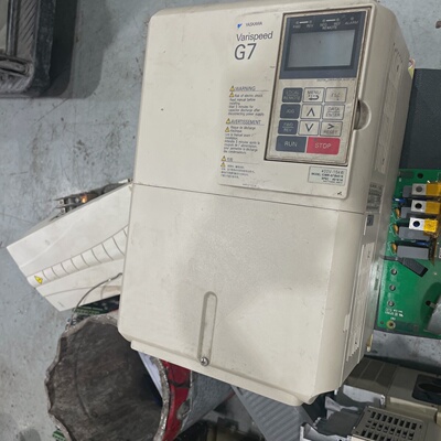 议价Yaskawa G7 Frequency Converter CimrG7b4015 Test Intact 1