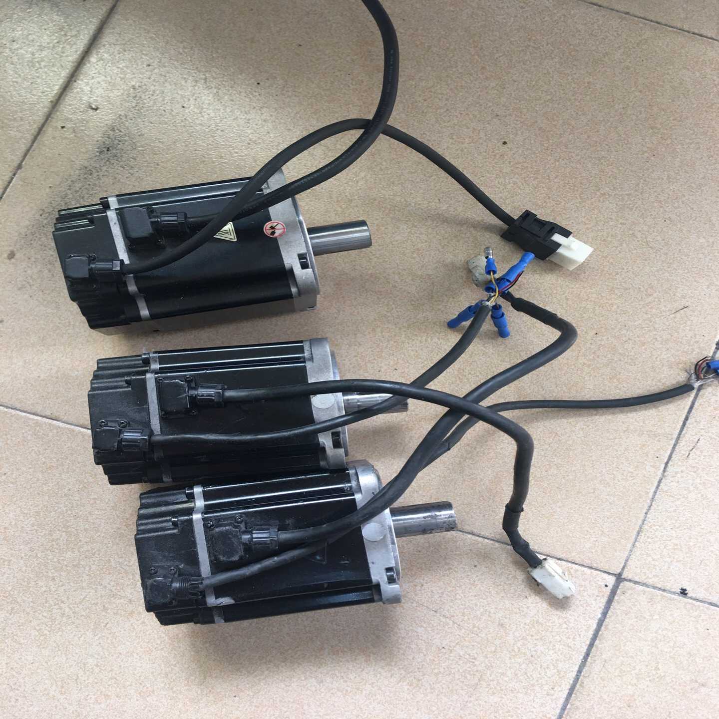 东菱伺服电机750W，单电机：DM1M-08A8018S，成~询价
