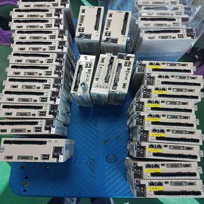 #安川7系驱动器SGPMS-1R5A30ASGPMS-2R--议价商品