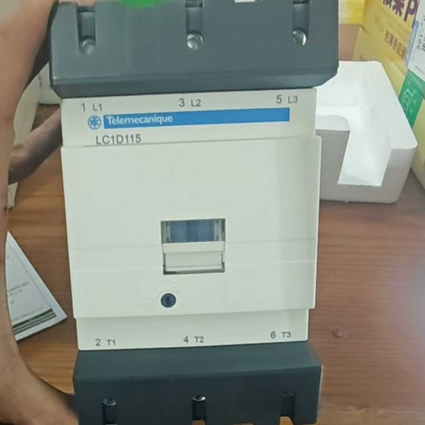 交流接触器LC1D11500M7C带包装Te询价