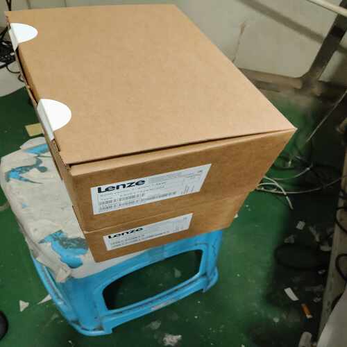 变频器E82EV752K4C200，7.5KW400V