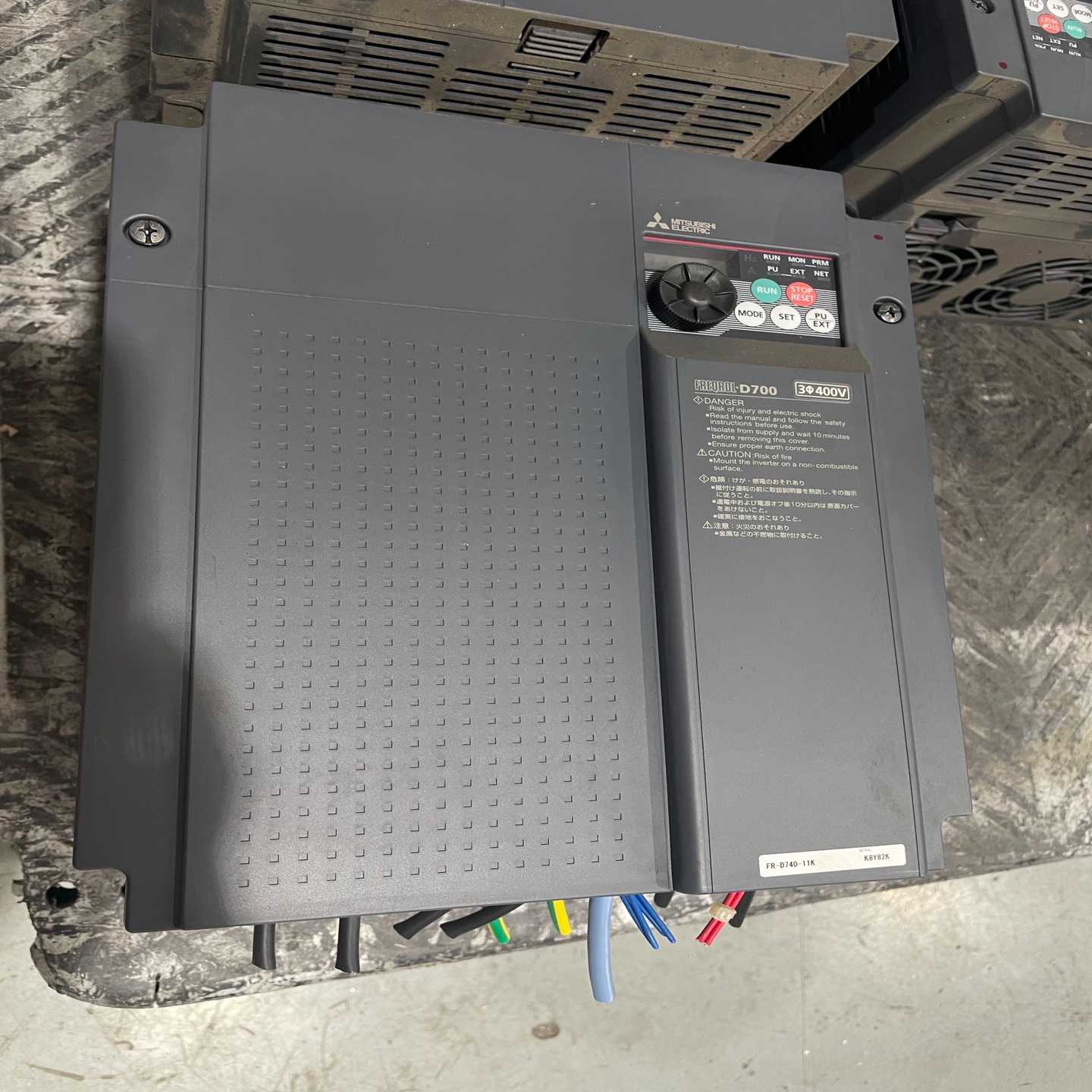 议价三菱D700变频器FR-D740-11K成色漂亮年份18年