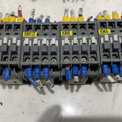 询价-A12D3010接触器4个A90D301