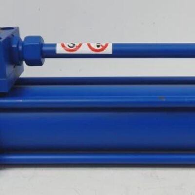 Rexroth Hydraulikzylinder mit Wegmesssystem CST 3ME66345235F