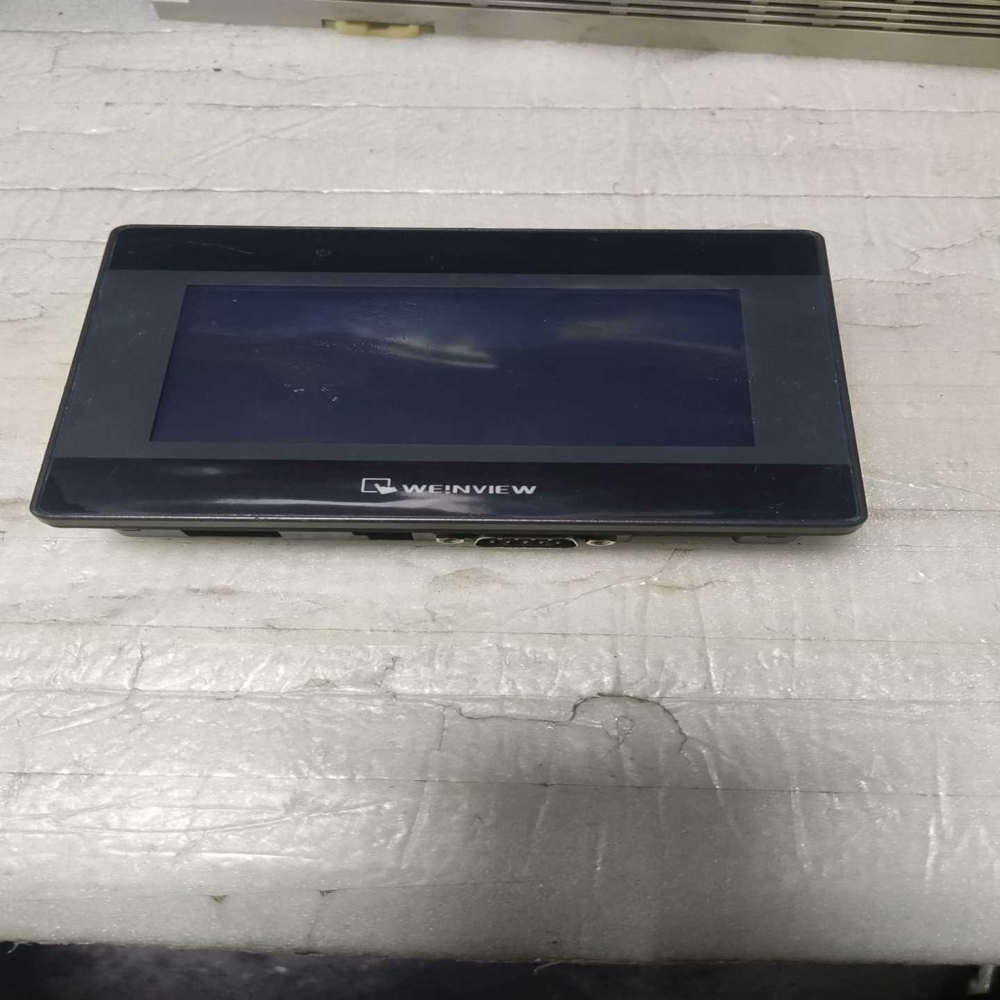 威仑触摸屏MT8052iP1个，，，询价