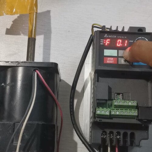 台达变频器VFD007EL43W三台有两台缺盖板和VFD01-议价