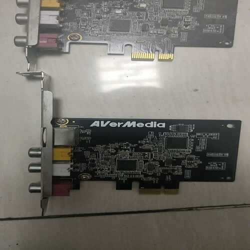 （议价）圆刚C725B-A标清视频采集卡，，实物拍照