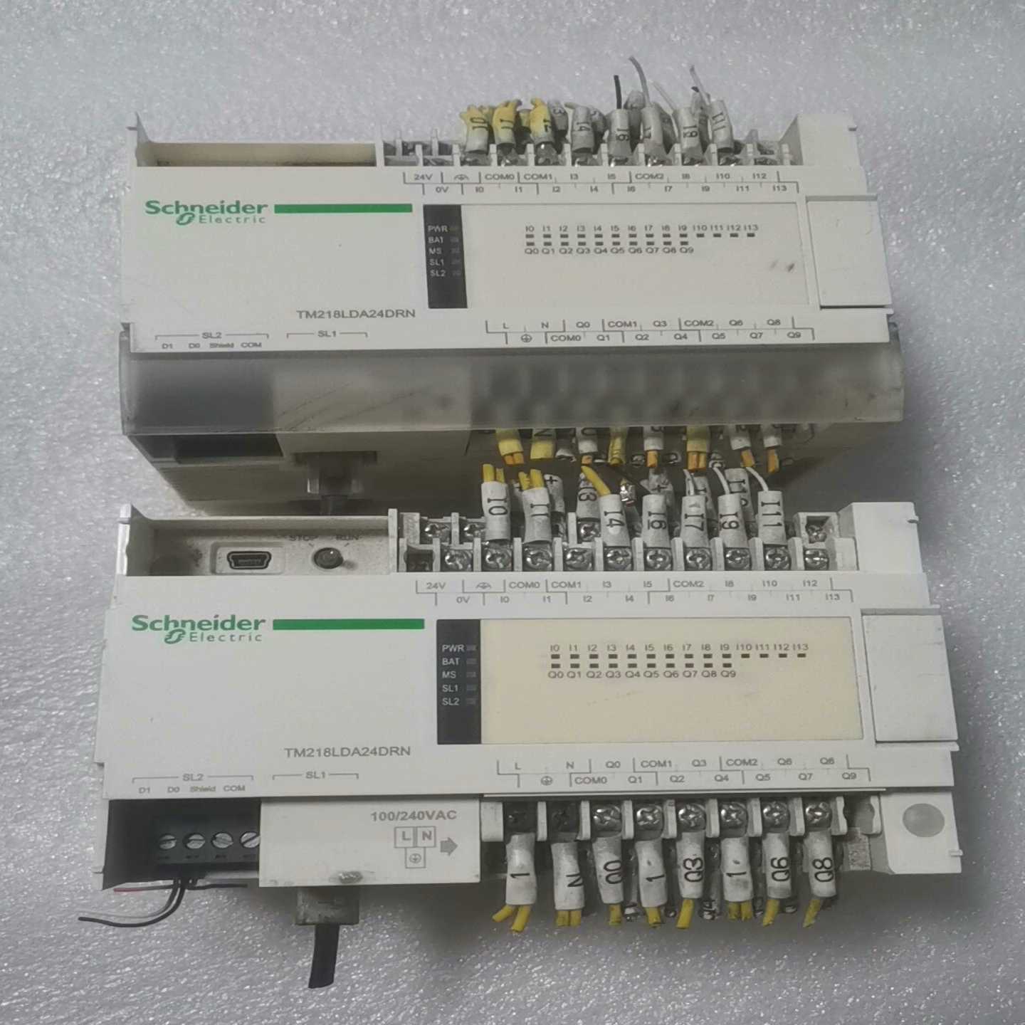 #施耐德PLCTM218LDA24DRN，功能正常！拆机图--议价商品