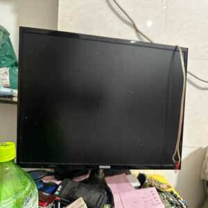 三星24寸S24F350FHC，显示器，HDMI高清接口，--议价商品