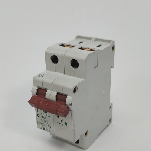 寻XMoeller Bs3871 Faz G16a Circuit Breaker 220vac