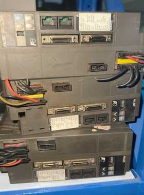 富士RYC751C3-VVT2伺服驱动器，功能正常，成色如图询价
