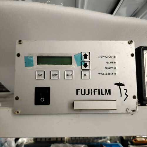 富士恒温器TC2000RM-CH控制器 成色如图有3台~询价