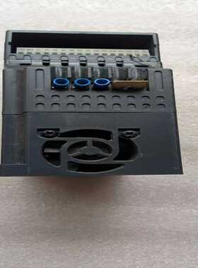 议价众辰变频器：220075k，0.75kw，成色如图，