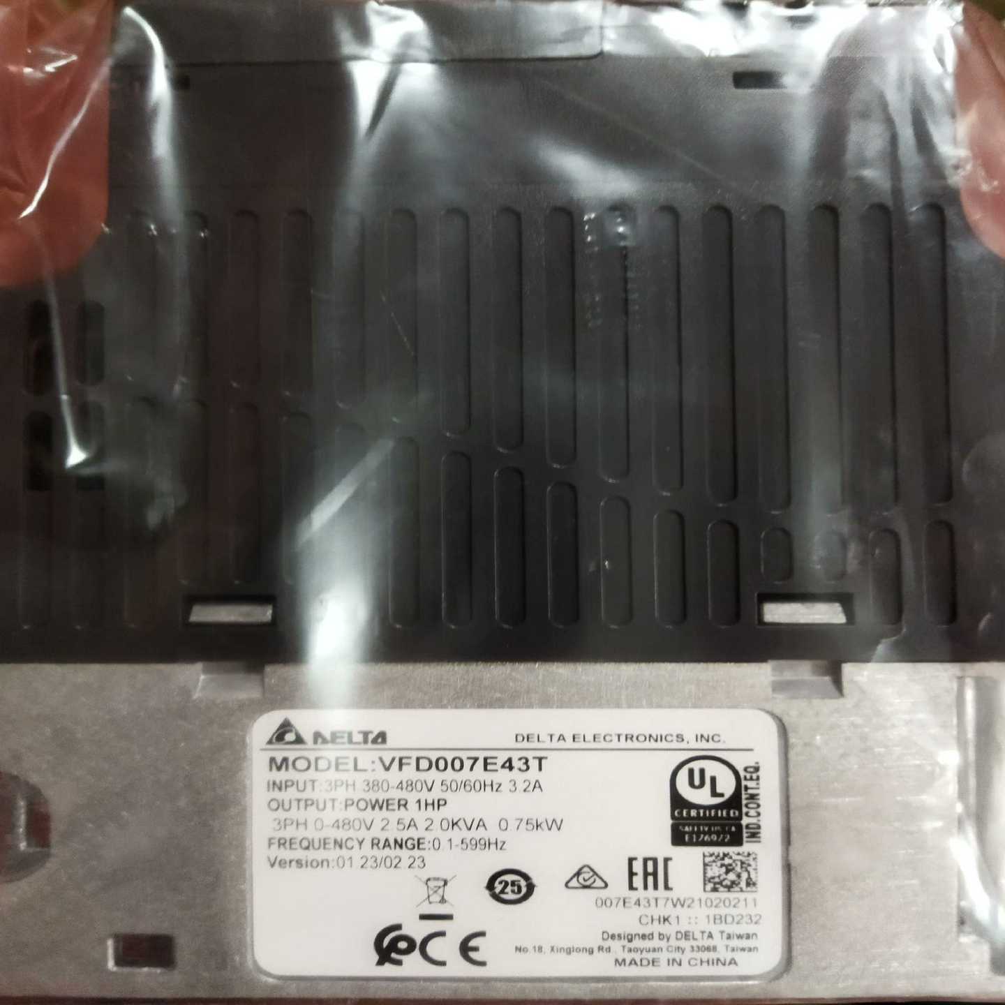 VFD007E43T台达变频器有5个没有外包装盒询价