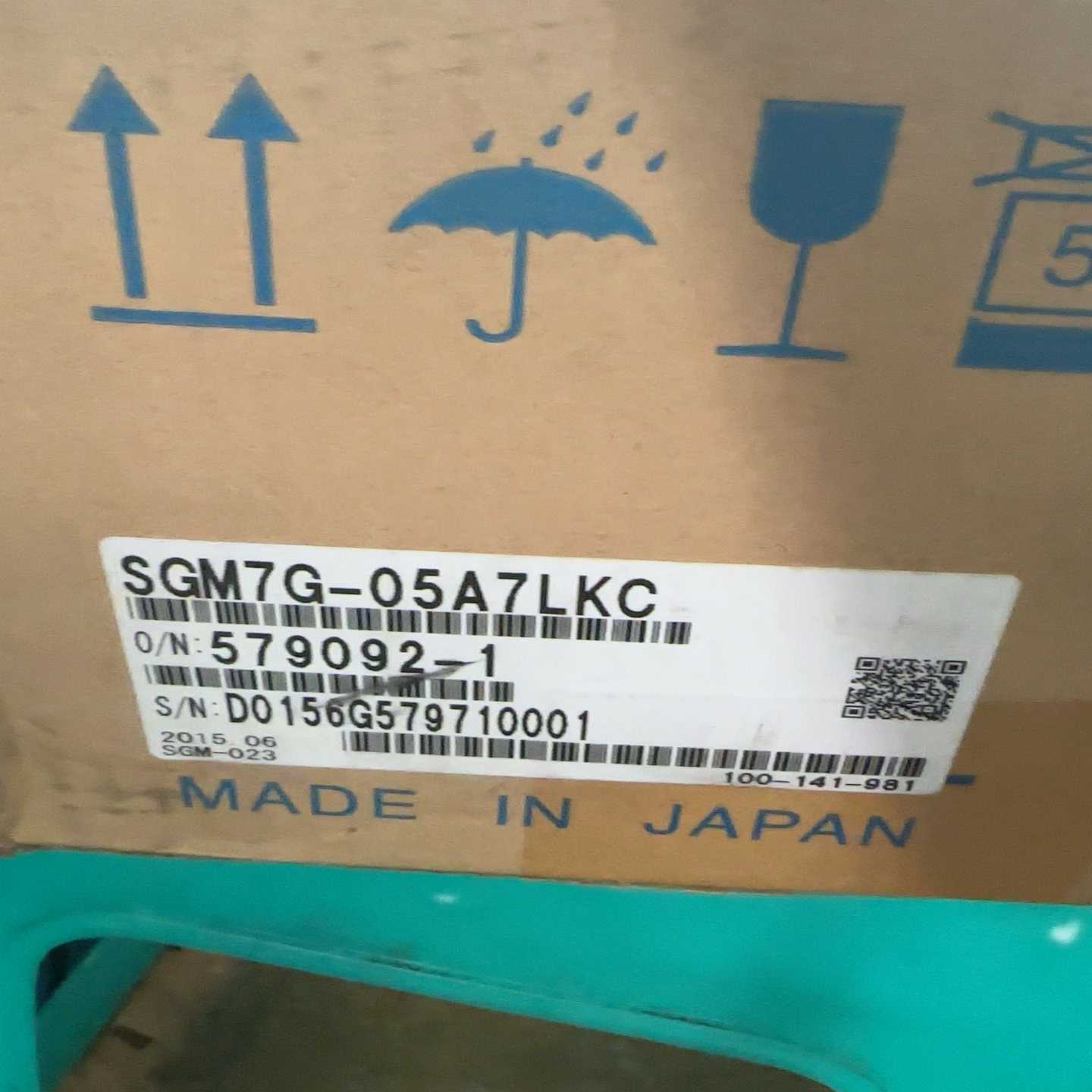 询价安川7系列电机SGM7G-05A7LKC