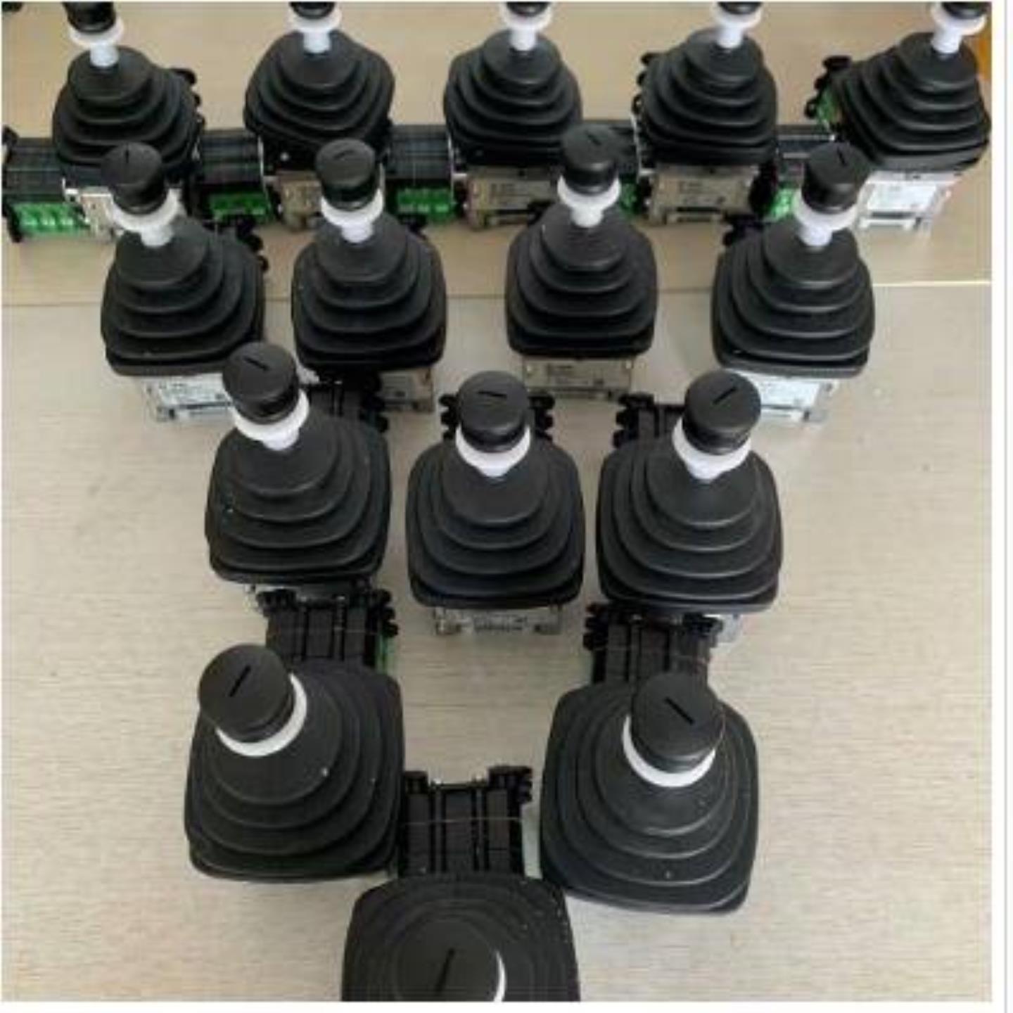 配件原装现货德国S+B主令控制器VNS022FU18AKVRG16议价议价议价