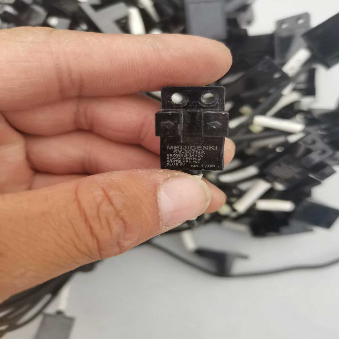 议价明治光电开关传感器SY-307NA,拆机数量84条,需要的老