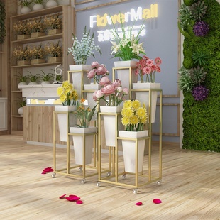 多层养花醒花展示架铁艺带万向轮鲜花花桶架 花店花架子轻奢阶梯式