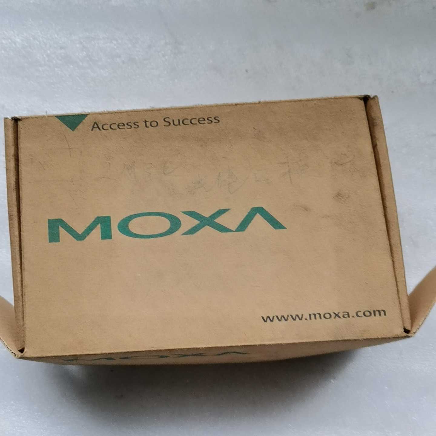 议价全新摩莎IM-2MSCI2TXV2.2端口非网管型工业以