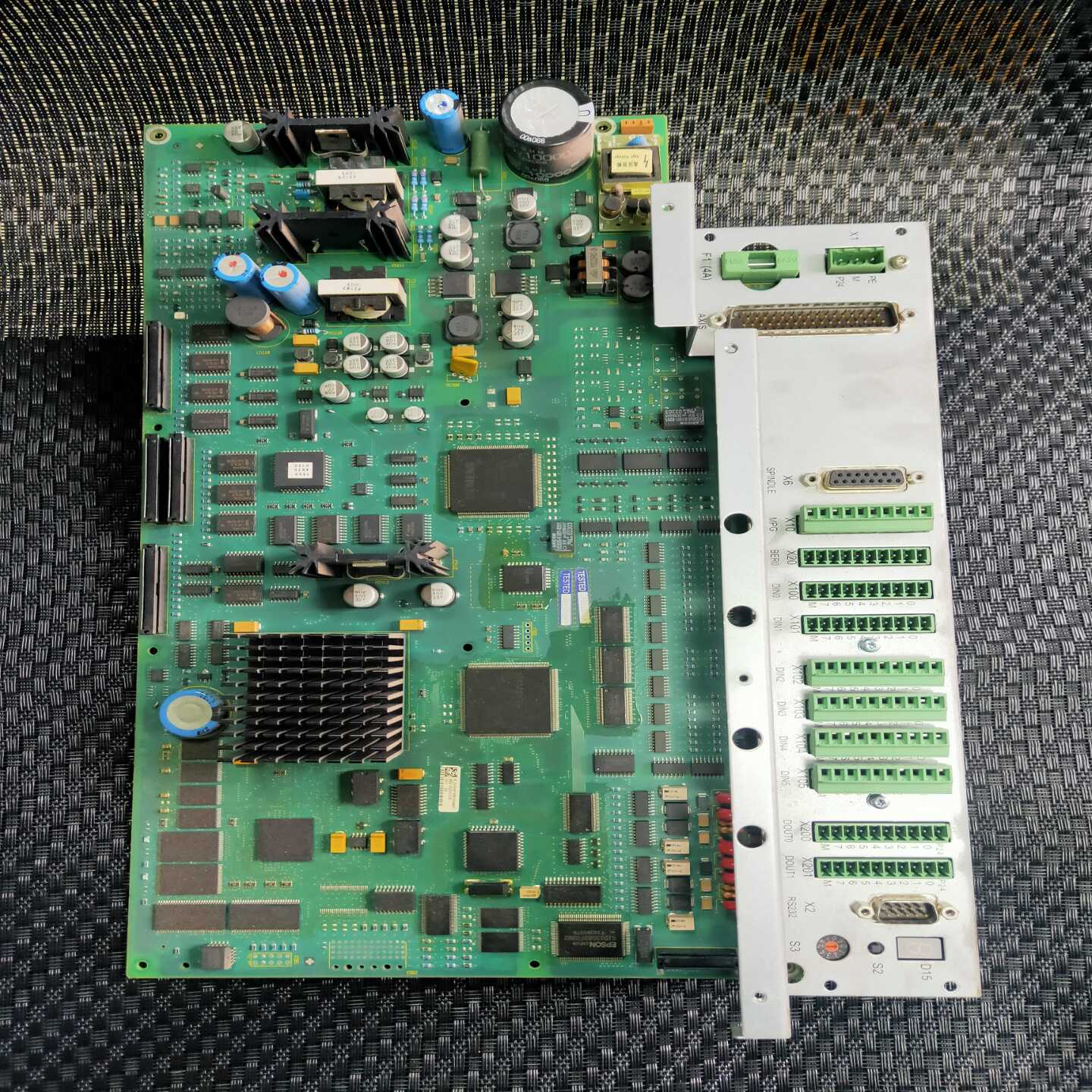 全新原装正品施耐德中间继电器LAD703Q~议价