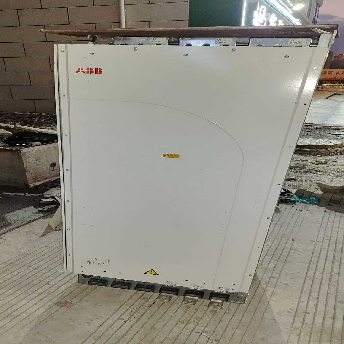 ABB变频器ACS800-04-0490-3+P901拆（佳毅工控）