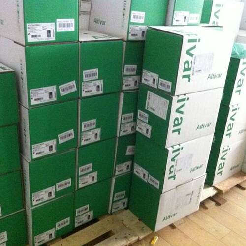 议价施耐德软启动ATS48C32Q全新原装正品未开封 现货