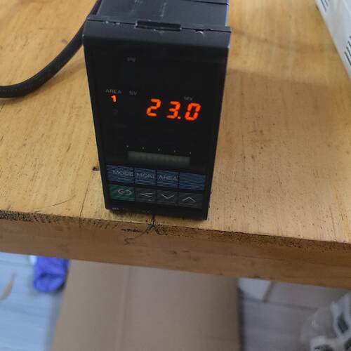 日本RKC F400F301-V*CC-NNN-1N （一共--议价商品