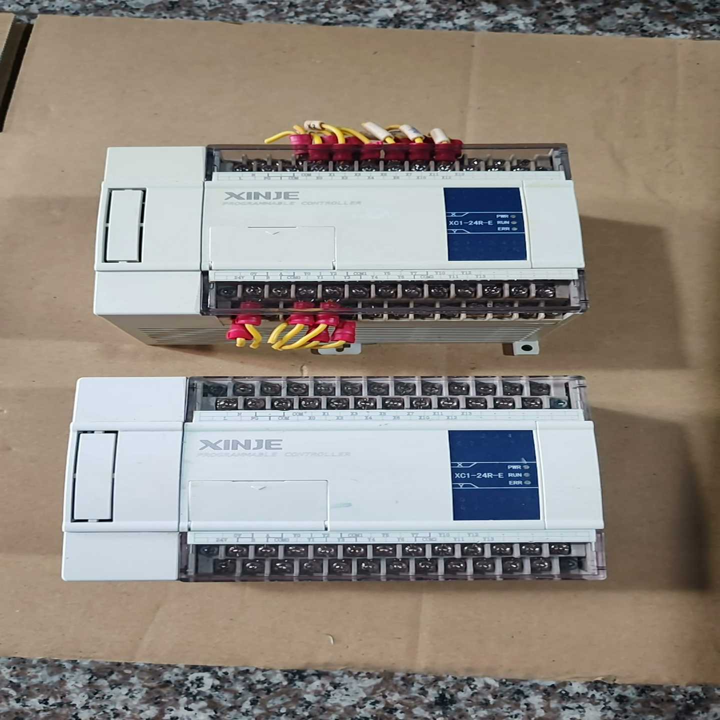 带蓝标信捷plc控制器XC1-24R-E，v3.2--议价商品